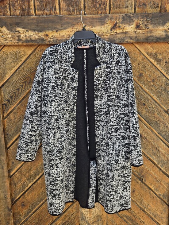 Philosophy Sweaters - Anthropologie Philosophy Black And White Cardigan